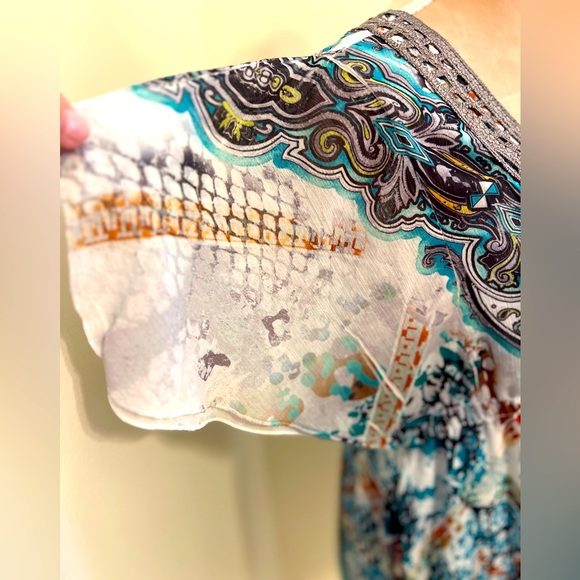 Adorable Colorful SharkBite Hem Top with Crochet and Sequin Scoop NeckLine - Picture 3 of 4